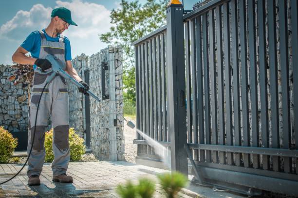 Best Pool Deck Cleaning in Eastland, TX